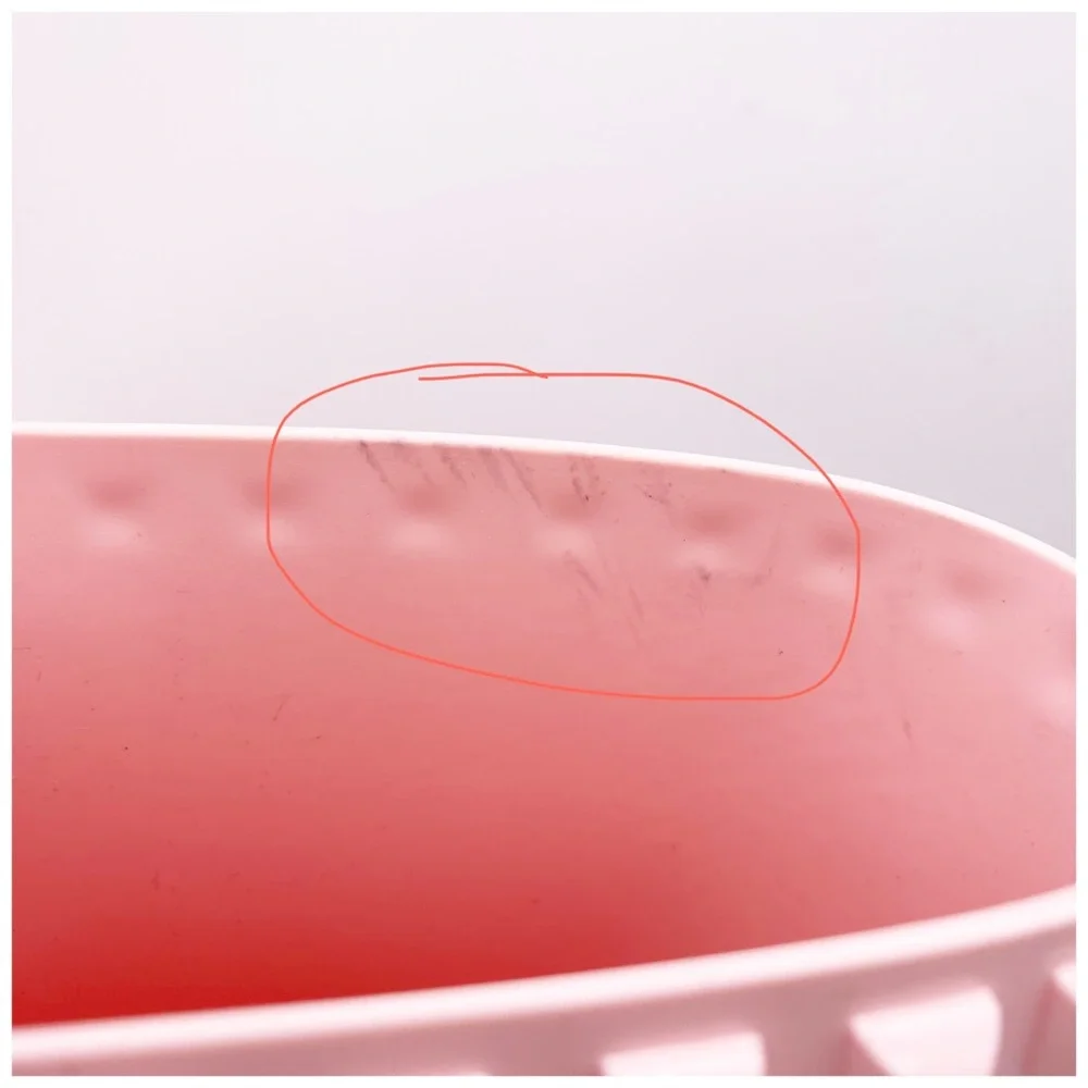 Carmen Sol stylish pink